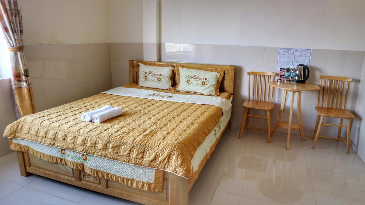 Khach San Hoang Hai Phan Rang Exteriör bild